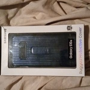 New in box GALAXY S10E phone case